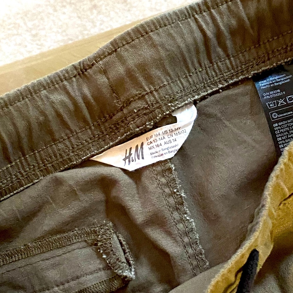 H&M’s Kids joggers..